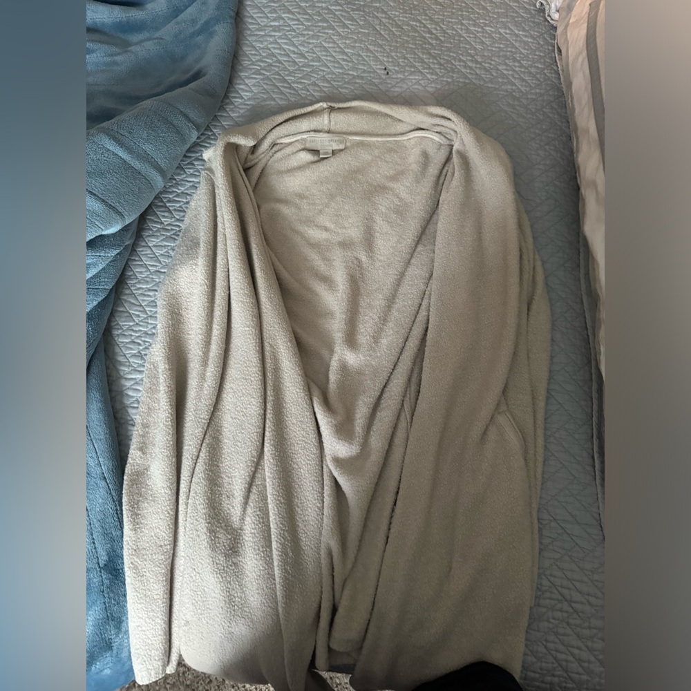 Beautiful Barefoot Dreams Cardigan